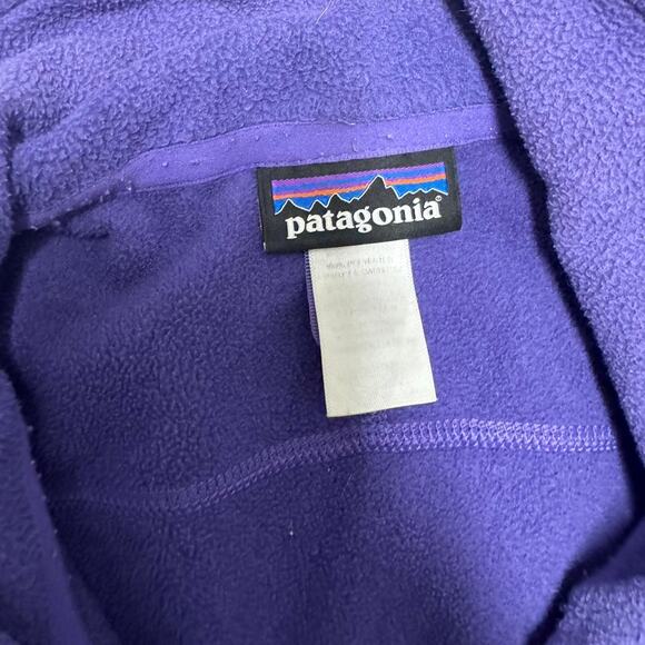 Purple patagonia fleece jacket zip up - Picture 4 of 8